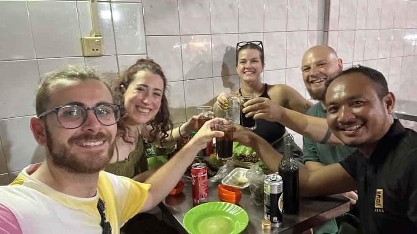 Phnom Penh: Street Art and Food Tour with Pickup and Beer - Russian Market desserts and a final cold drink
