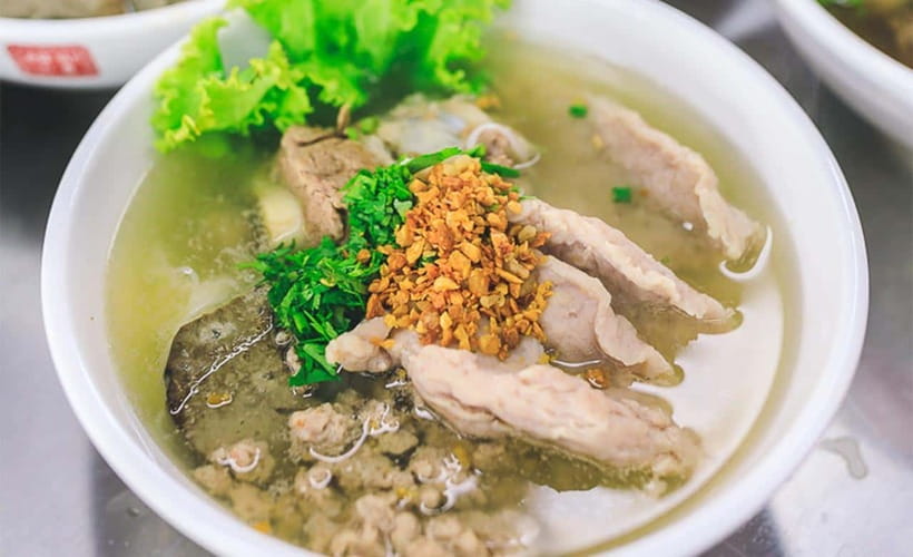 Phnom Penh: Street Art & Food Tour by Tuk-Tuk - What $35 buys you