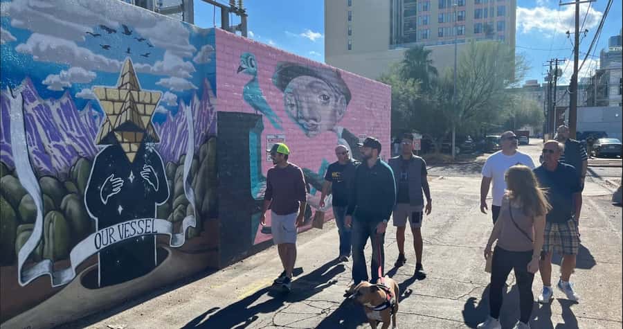 Phoenix: Tacos and Murals Tour - How personal the guide experience can feel