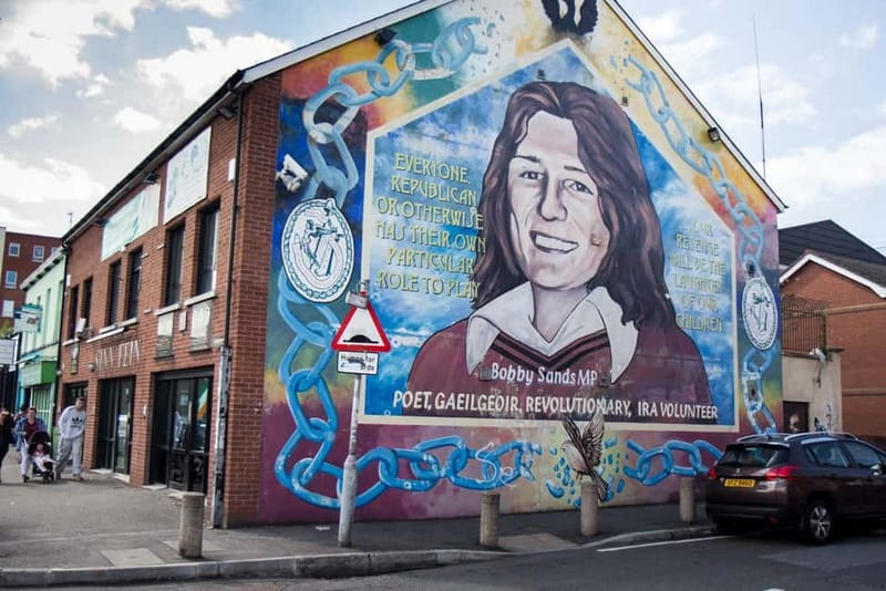 Political Wall Murals and Peacewall - The Peace Wall and No Man’s Land