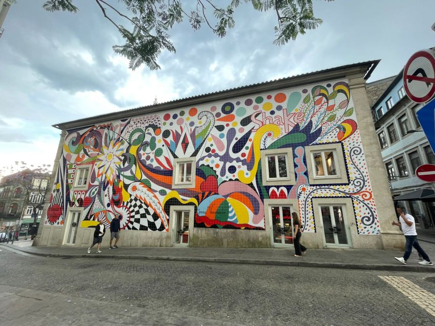 Porto: Half-Day Street Art Tour - The 15-minute secret stop