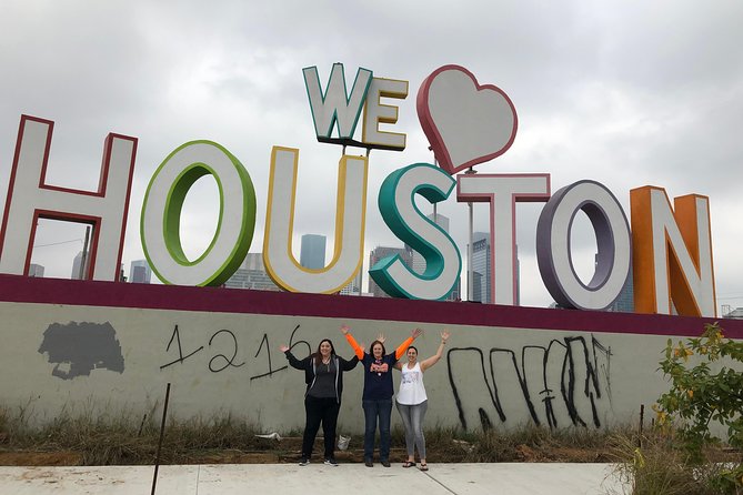 Private Houston Mural Instagram Tour by Cart - The guides make the difference