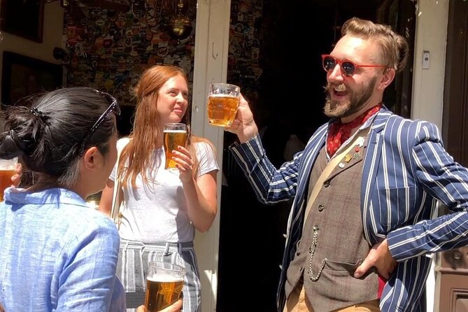 Private Royal London Bike Tour with pub & street art - Why this ride works for a first look at London