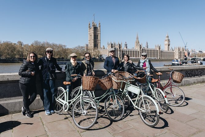 Private Royal London Bike Tour with pub & street art - Egyptian stone and a river crossing under Big Ben