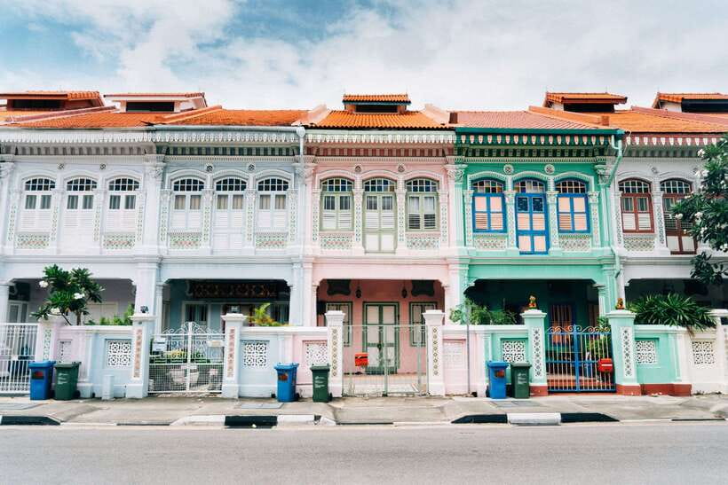 Private Street Art Tour in Singapore - The Architecture Question