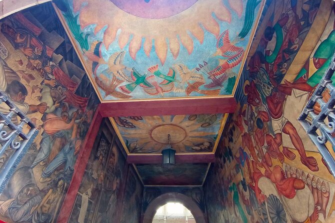 Private Street Food & Mural Art Tour in Mexico City - Connect the cathedral to the Aztec city below it
