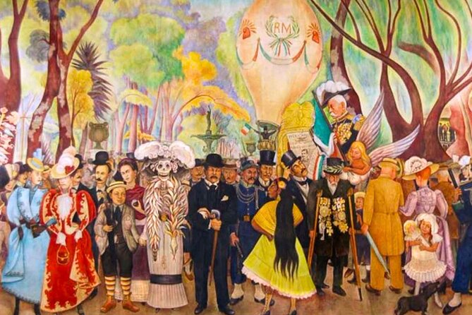 Private Street Food & Mural Art Tour in Mexico City - See the grand public face of the Porfirio Díaz era
