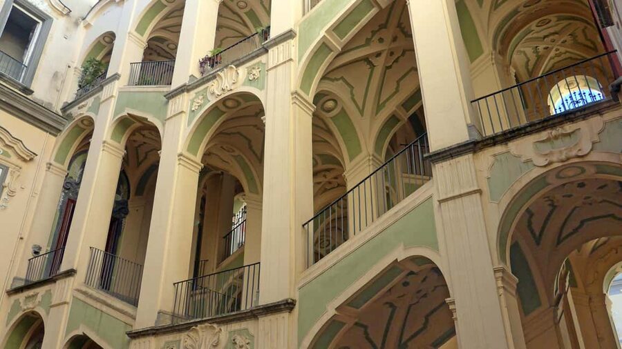 Rione Sanità: tour among street art, architecture, folklore - Timing, meeting point, and mobility