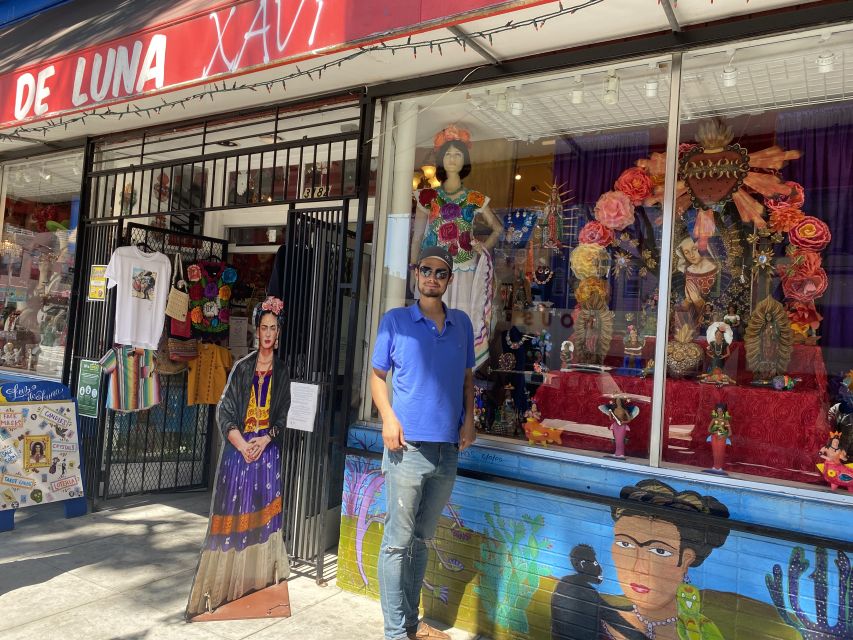 San Francisco: Mission District Street Art and Food Tour - A short walk with several pauses