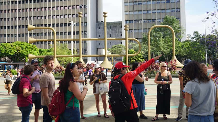 Shared Tour Cali's Salsa, Graffiti & Resistance Experience - Plazoleta de la Caleñidad and the meaning of popular culture