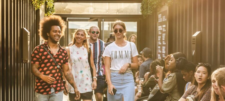 Shoreditch: Street Art & Hidden Gems with a Local Host - Independent galleries and small creative spaces