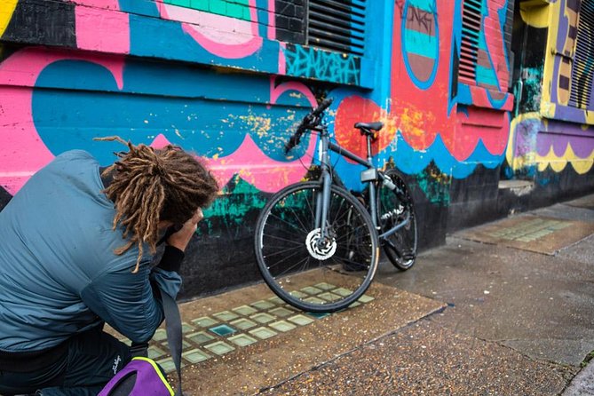 Shoreditch Street Art Private Photography Tour including Brick Lane - Is $332.63 per person a fair price?