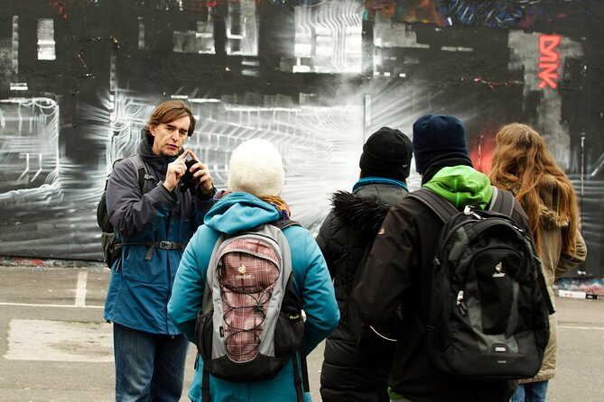 Shoreditch Street Art Tour London - Why this Shoreditch walk is different from a casual wander