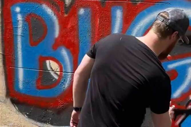 Small-Group Graffiti Tour and Workshop in El Carmen - Why a six-person group changes the experience