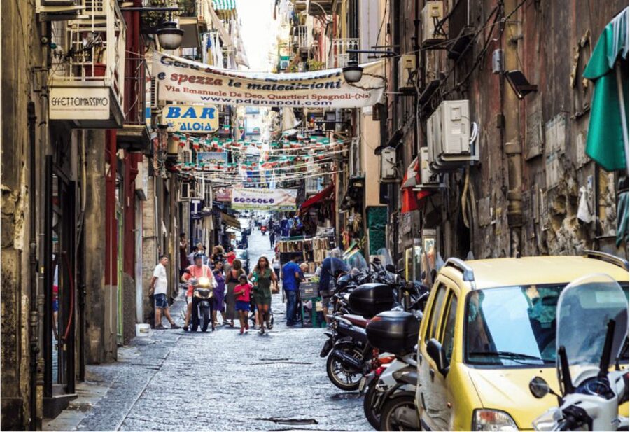 Spanish Streets - Maradona Street Art & Murals - Maradona murals and the football story of Naples