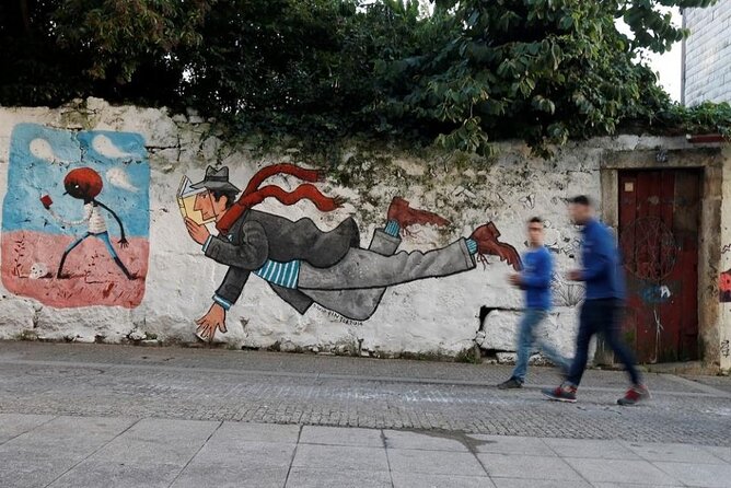 Street Art and Architecture:Porto Speaks Through Its Streets - The route’s weak point: weather and changing plans