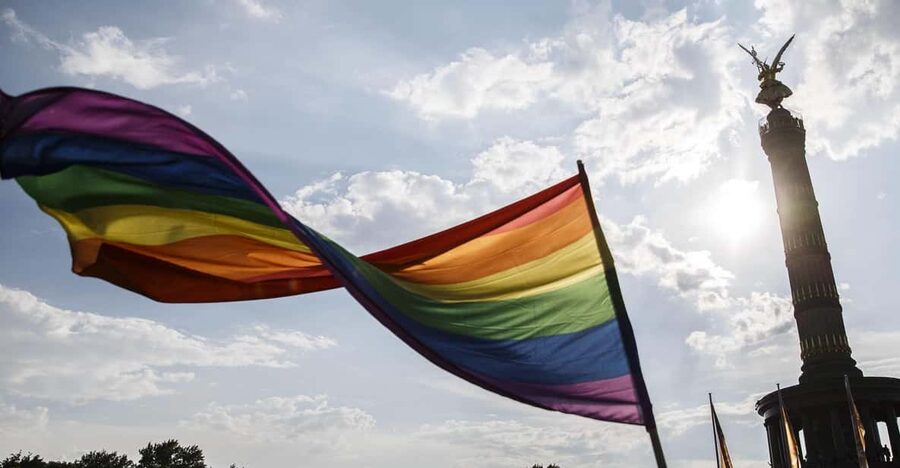 Street Art & Berlin Gay, Queer, Trans History + Free Gay Map - What the small group changes