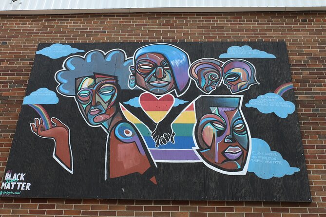 Street Art Exploration Game and Self-Guided Tour in Ottawa - BLM, DaVinci, and Lion Dance