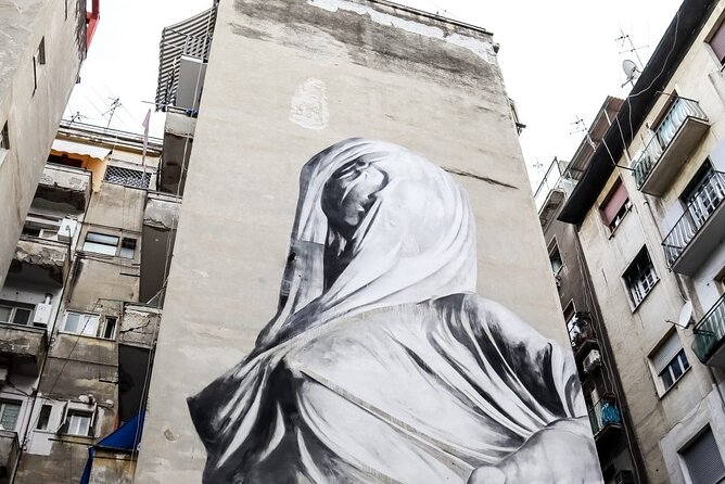 Street Art of Spanish Quarters and Maradona Tour - Reading the Spanish Quarters through its murals