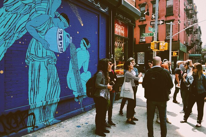 Street art tour at Soho - The Wall at 599 Broadway