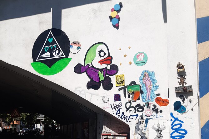 Street Art Tour Cologne Ehrenfeld - Small groups change the feel of the walk