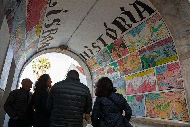 Street Art - Tuk Tuk Tour - Marvila: one hour off the usual tourist route