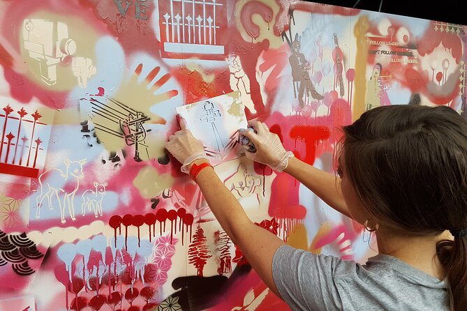 Street Art Walking Tour and Workshop in London - The street art you will be asked to notice
