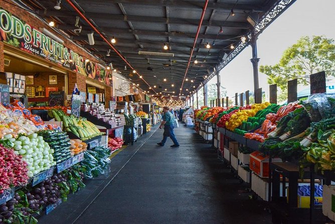 Street Food & Street Art, Backroads & Boroughs - Pace, transport, and practical planning