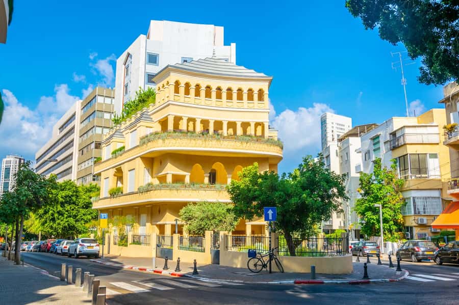 Tel Aviv: Florentin Saturday Walking Tour - Neve Tzedek shows Tel Aviv’s early urban character