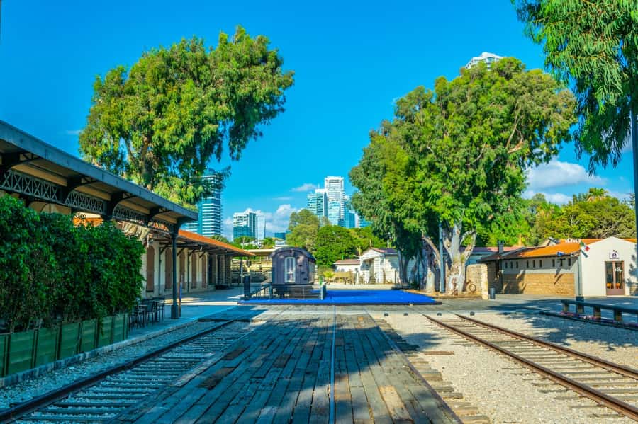 Tel Aviv: Florentin Saturday Walking Tour - HaMesila Park turns an old route into an art walk