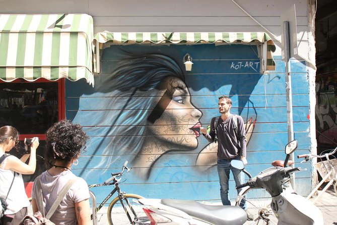 Tel Aviv Street Art & Graffiti Tour - Nachalat Binyamin as an open-air gallery