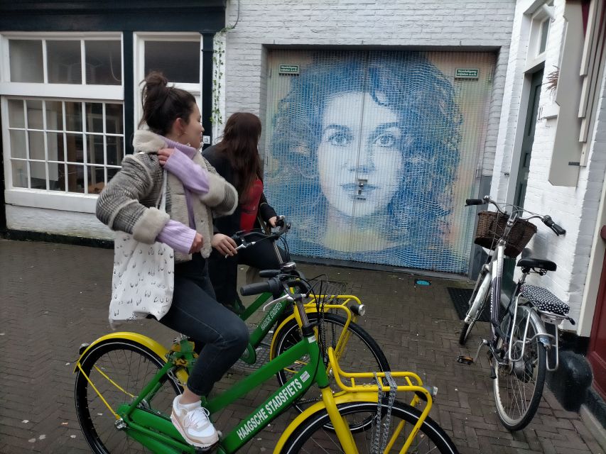 The Hague: Street Art Tour by Bike - Forty-five minutes through The Hague Center