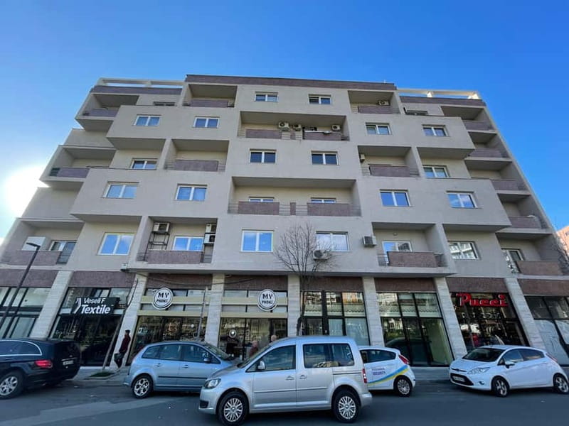 Tirana: Street Art & Modern Architecture Walking Tour - Starting at the Opera House in central Tirana
