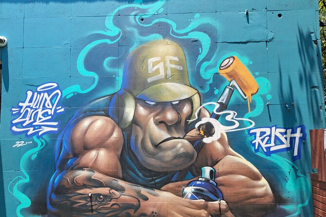 Tour Evolution of Muralism paints your Grafiti - Abelardo L. Rodríguez Market and the murals of labor