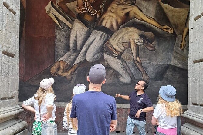 Tour history of Muralism in Mexico - Starting at San Ildefonso, 35 minutes of art and architecture