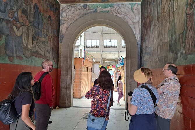 Tour history of Muralism in Mexico - Abelardo L. Rodriguez Market and the Greenwood sisters