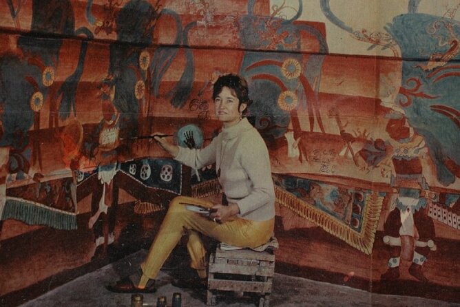 Tour Women Muralists : Strokes that resist Mexico City - What the $56.49 price includes