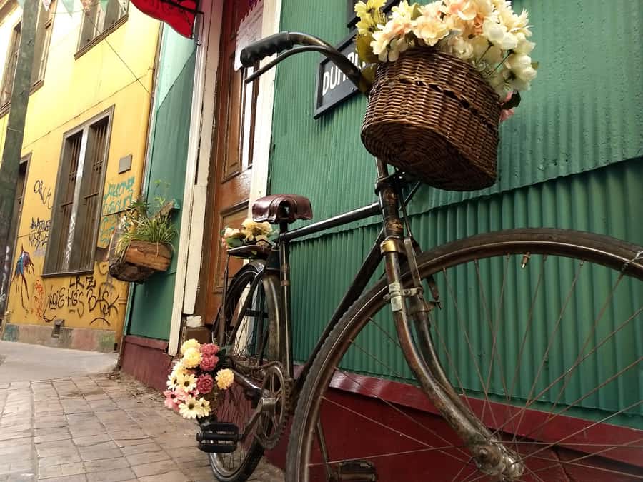 Valparaiso: Street Art, Funiculars and Port City Tour - Plaza Sotomayor and the civic heart of the port