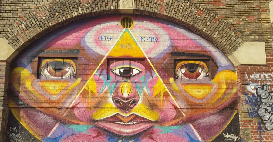 Vienna: 2-Hour Street Art Tour - Roßauer Lände beside the Danube Canal