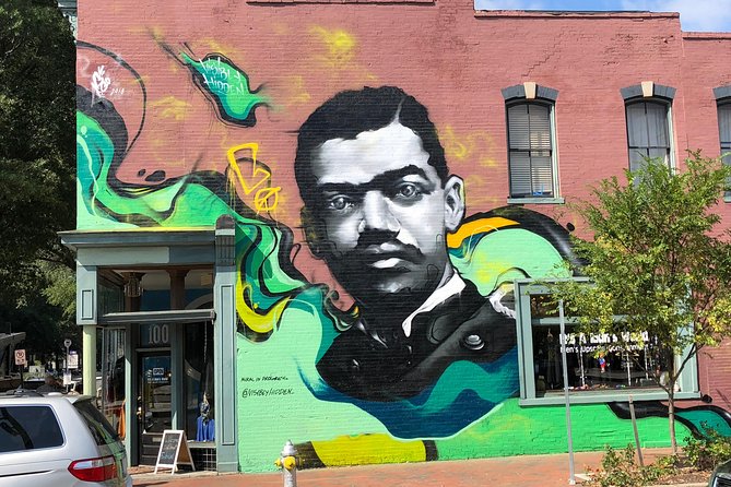 Would I Lie To You? Mural Walks - What the truth-or-lie format adds