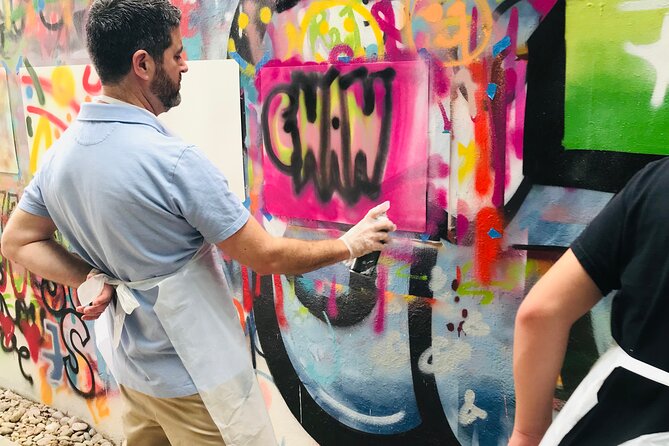 Wynwood Graffiti Experience - Building a design with shadows and gradients